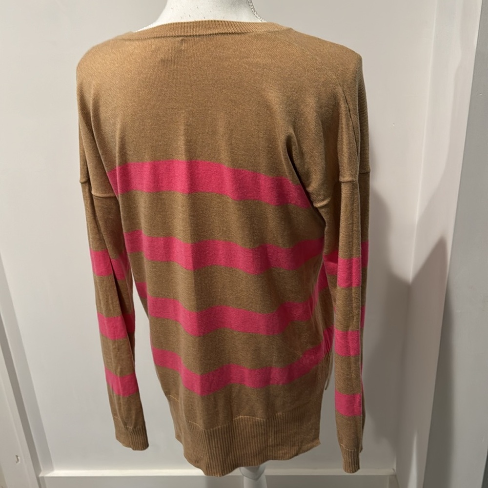 Gap tan and pink striped V-neck sweater - Picture 3 of 3